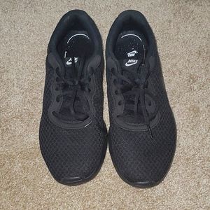 Nike Tanjun Sneakers Size 8
